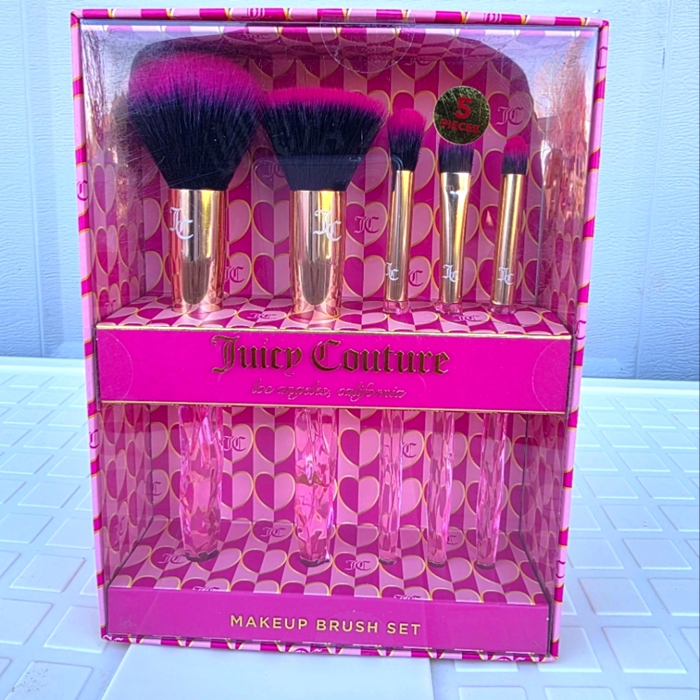 Juicy Couture Pink and Gold Makeup Brush Set